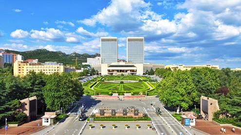 必赢76net线路官网正门花坛图片